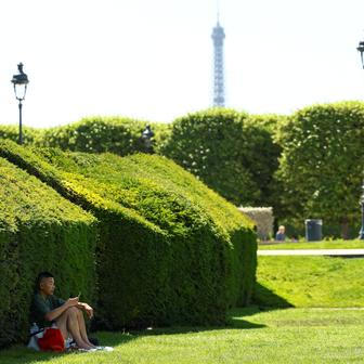Heatwave persists in Paris