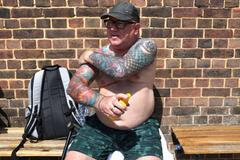 Hot weather at Charlton Lido