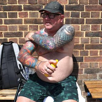 Hot weather at Charlton Lido