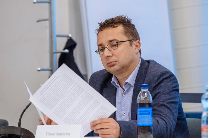 Matochovy posudky odporují pirátským, podle nich nahrávku vytvořila AI