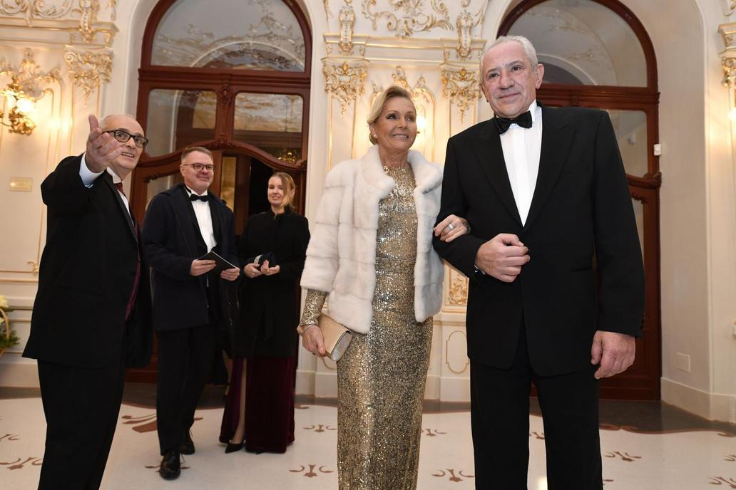 Otevření Státní opery. Zpěvačka Helena Vondráčková a její partner Martin Michal.