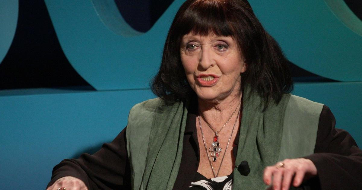 Zemřela Věra Nerušilová. Byla známá svým hlubokým hlasem i písní Kočka ze Záběhlic 