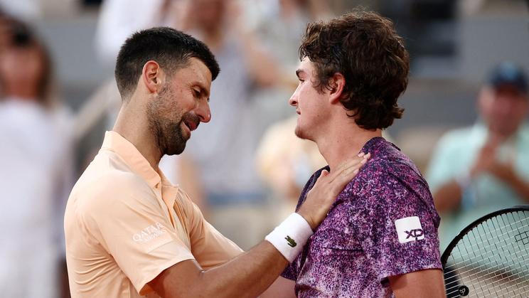 Novak Djokovič a Joao Fonseca na French Open 2026