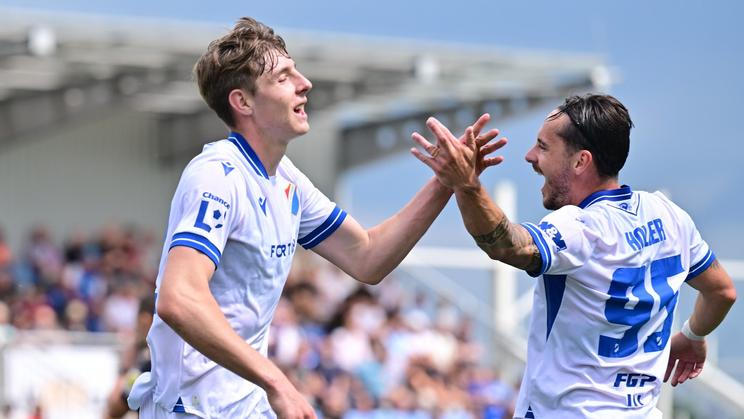 Vít Škrkoň, Daniel Holzer, fotbalista, sportovec