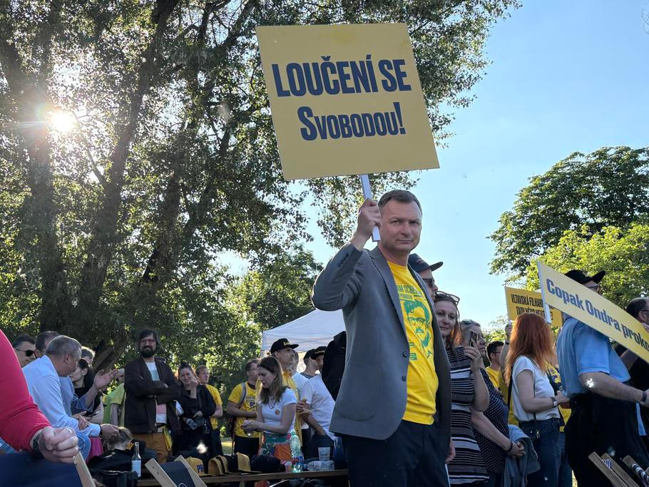 Netradiční politické uskupení chce podle Grolicha v Praze zhatit už téměr předem domluvenou koalici mezi ANO a ODS. 
