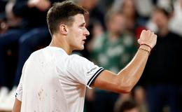 Jakub Menšík slaví vítězství ve čtvrtfinále French Open 2026