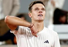 Jakub Menšík slaví vítězství ve čtvrtfinále French Open 2026