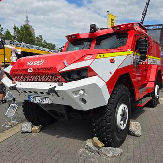 Do portfolia Excalibur Army patří velitelsko-průzkumné vozidlo Patriot, které také pohání motor Tatra.