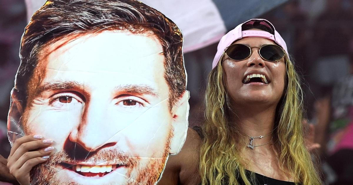 Obří Messi vyděsil město. Mistra světa museli narychlo odstranit