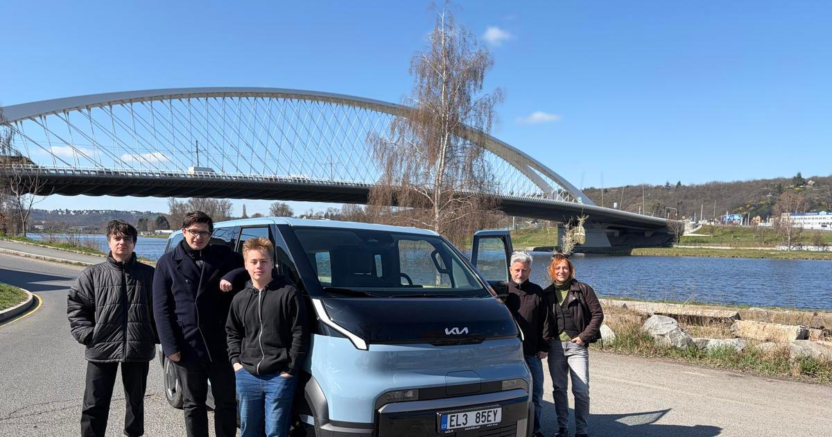 Elektrický prostor na kolech. Dává Kia PV5 smysl až ve chvíli, kdy ji naplníte lidmi?