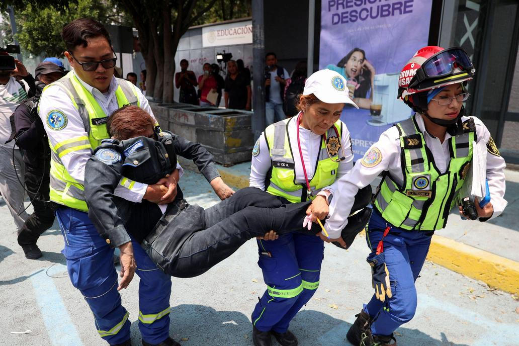 Teachers from Mexico's CNTE union protest for higher wages, in Mexico City