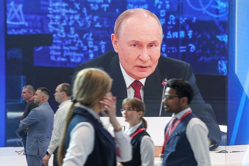 Na řeči o volbě prezidenta je moc brzy, řekl Putin. 