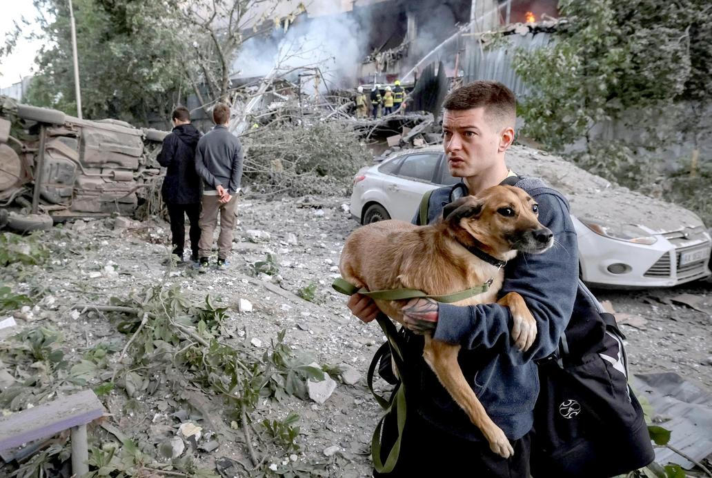 Russian drone and missile strike in Kyiv