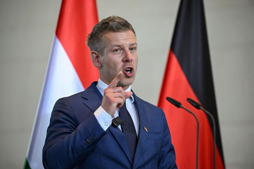 Dopálení Slováci protestují. Pobouřil je výrok maďarského premiéra k výročí Trianonu