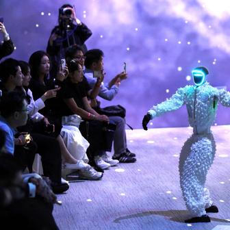 A Seoul fashion show offers a glimpse into the future of fashion for robots in daily life