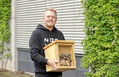 Michal Řeřicha, Fakulta životního prostředí ČZU, domky pro hmyz, aktuálně.cz