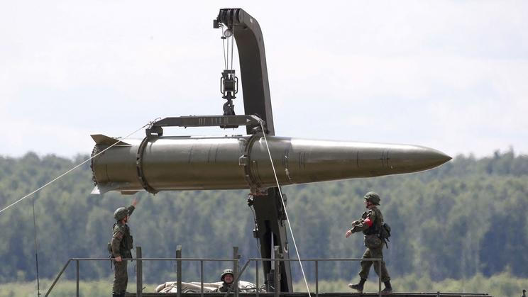 Raketa odpalovaná balistickým systémem 9K720 Iskander-M. I pro jeho výrobu je zásadní surovina vyvážená z Irska.