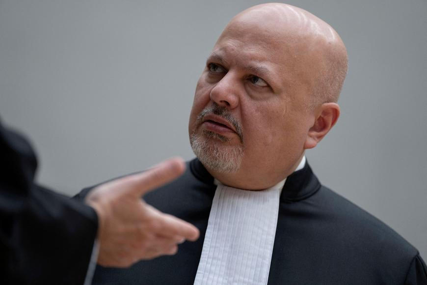 Prokurátor ICC Khan byl dočasně odvolán kvůli obvinění ze se