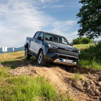 Baterie má využitelnou kapacitu 54 kWh a dojezd 257 km.