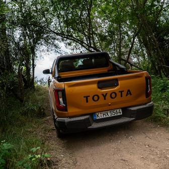 Naftový Hilux se nabízí v celkem čtyřech výbavách za ceny od 929 880 korun bez DPH.