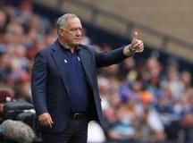 Dick Advocaat, trenér fotbalistů Curacaa