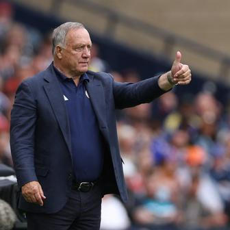 Dick Advocaat, trenér fotbalistů Curacaa
