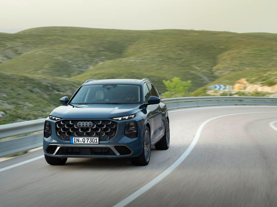 Audi Q7 třetí generace přichází na trh letos, první vozy se dostanou k zákazníkům na podzim.