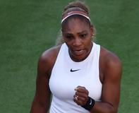 Serena Williamsová ve čtyřhře na turnaji v Queen's Clubu