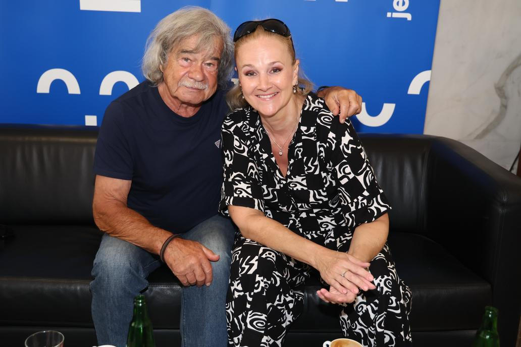 Petr Rezek, Linda Finkova