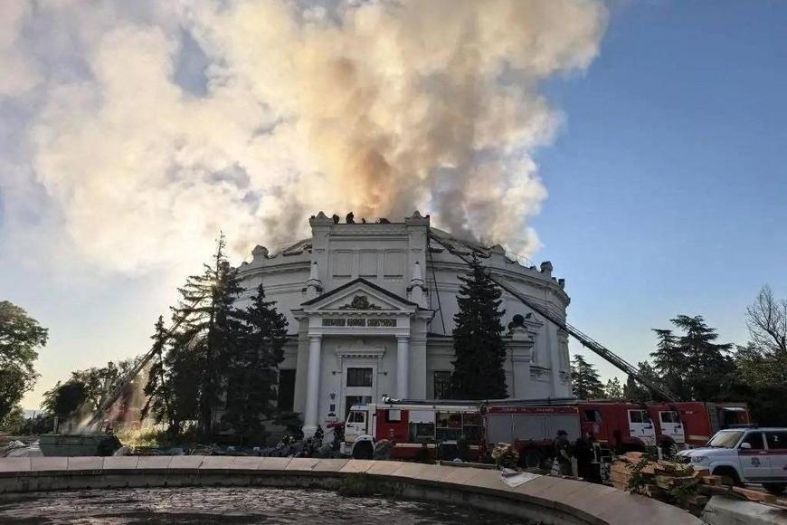 Ukrajinci zasáhli při útoku muzeum v Sevastopolu. Podle Ruska zničili známý obraz