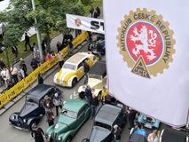 1000 mil československých
