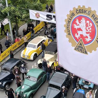1000 mil československých
