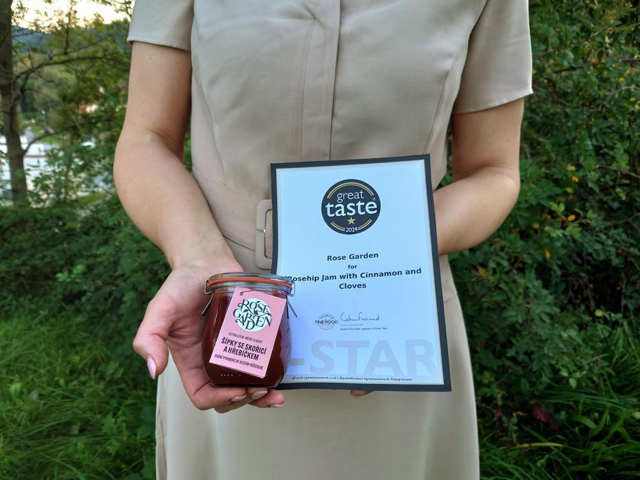 Jedna hvězda za druhou. Některé produkty od Rose Garden mají i tři hvězdy, celkem už značka nasbírala víc než sto ocenění.