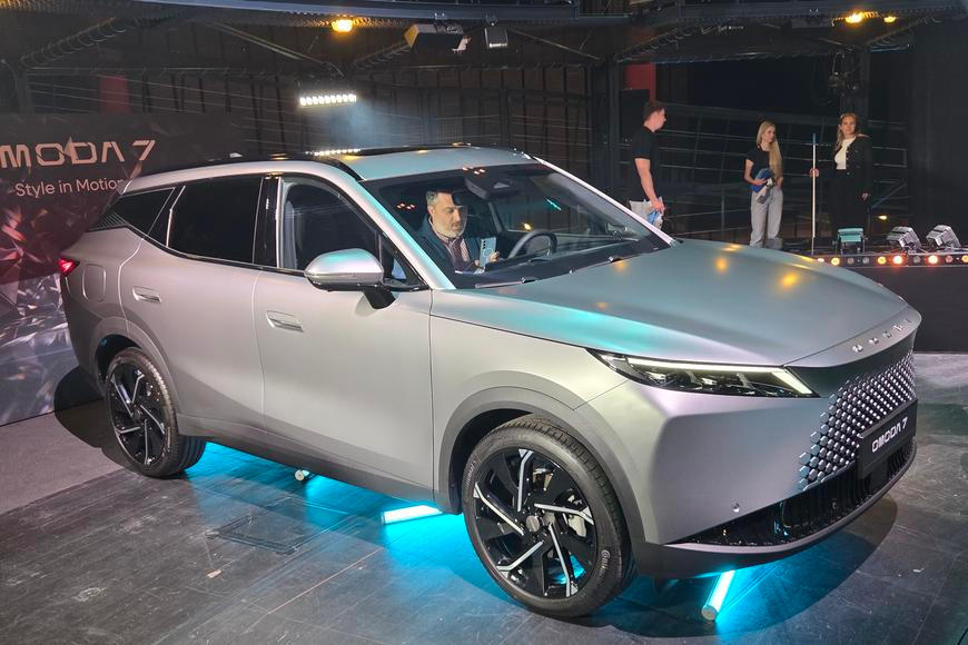 Kometa českého trhu znovu útočí. Oblíbený motor si Omoda musela vyboxovat, cenou překvapí