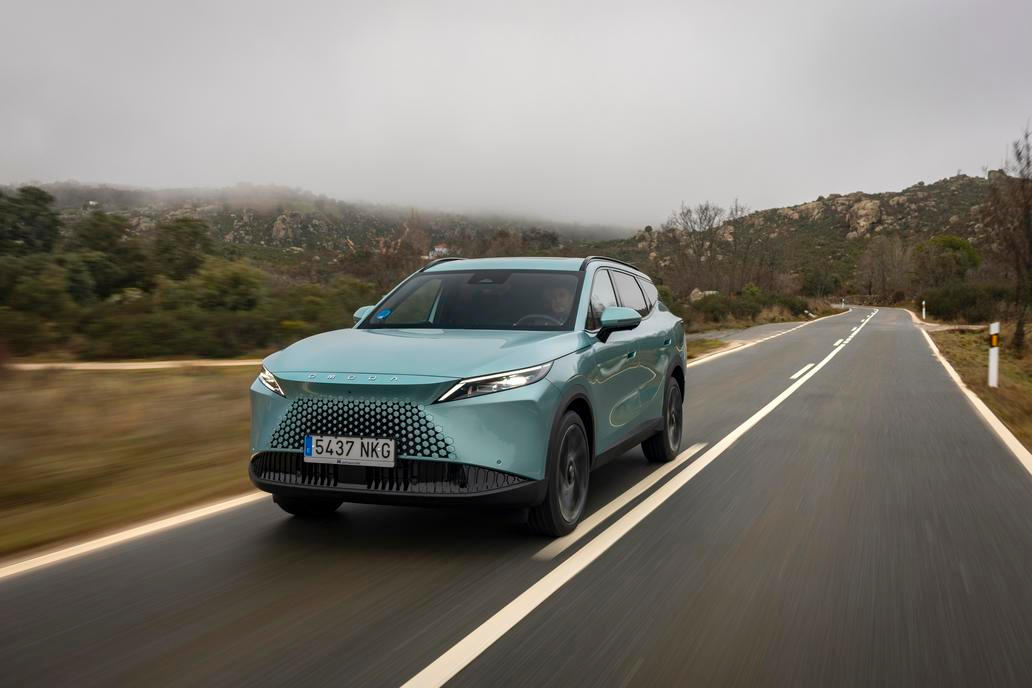 Na českém trhu se bude Omoda 7 nabízet se dvěma motorizacemi.