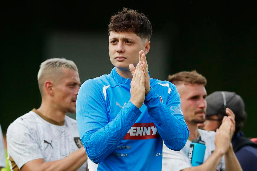 „Nemám slov." Krejčí reagoval na píseň rappera Calina, na start je podle něj tým ready