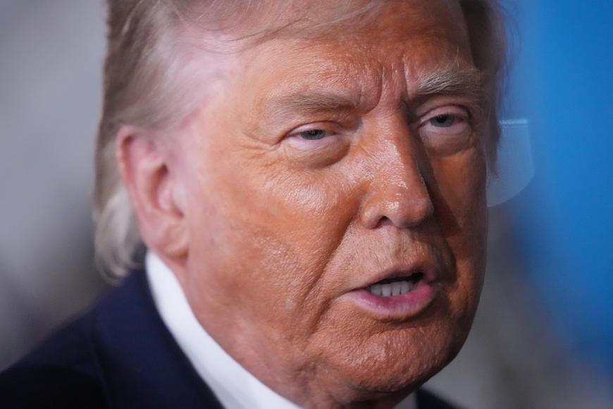 Trump odvolal útoky na Írán, zdůvodnil to pokrokem v jednáních