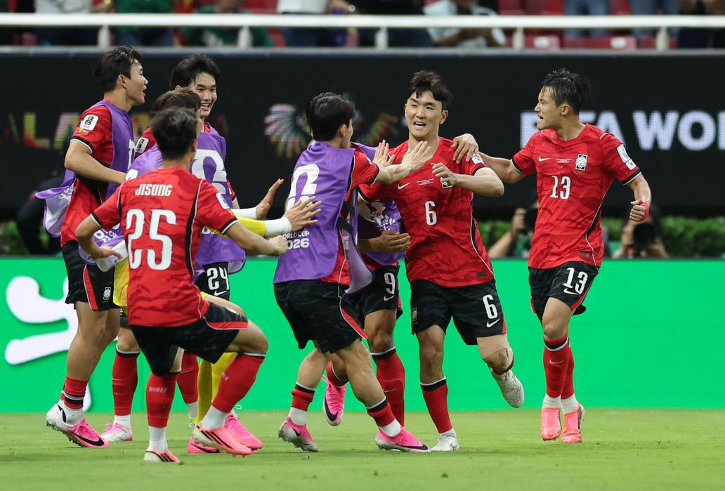 Korejci slaví gól v zápase MS 2026 Česko - Korea.
