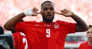 Cyle Larin slaví gól v zápase MS 2026 Kanada - Bosna a Hercegovina.