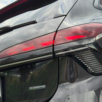 Zadní světla nemusí být designově všem pochuti.