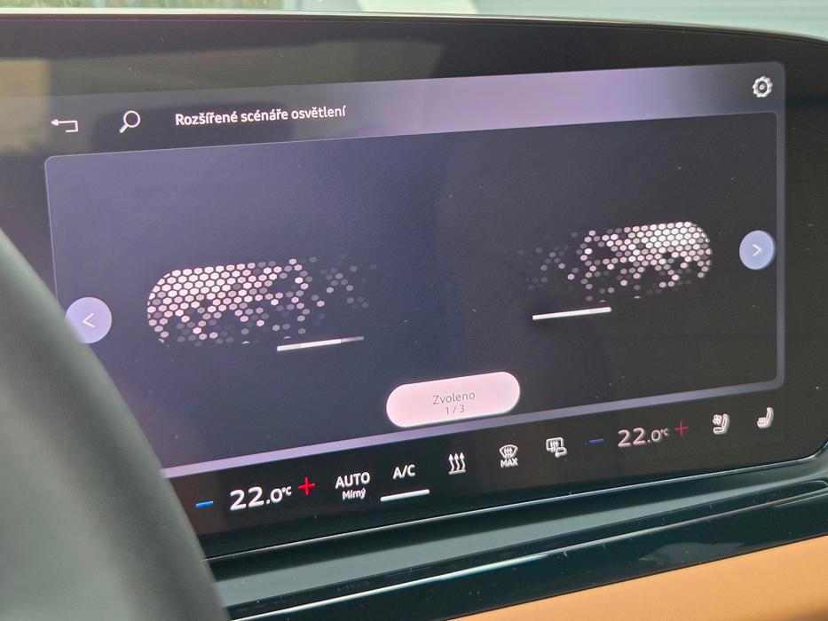 Digitální přední Matrix LED světla umí promítat hned několik animací.