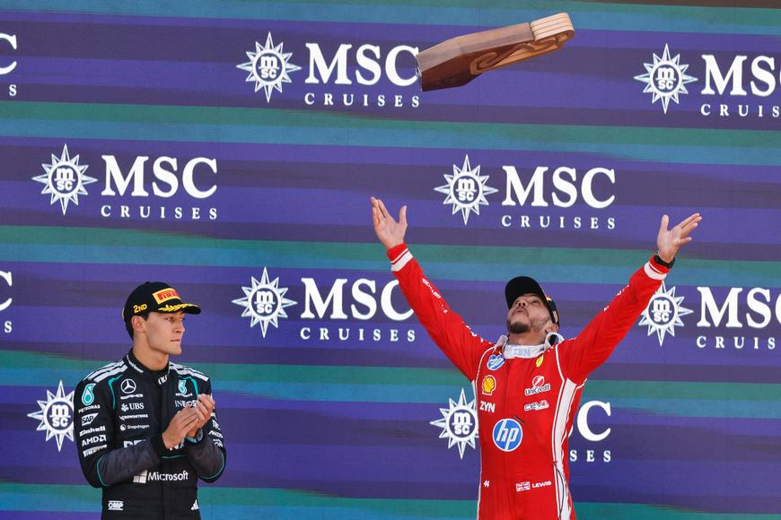 Hamilton vyhrál Velkou cenu Katalánska F1 a získal první triumf ve Ferrari