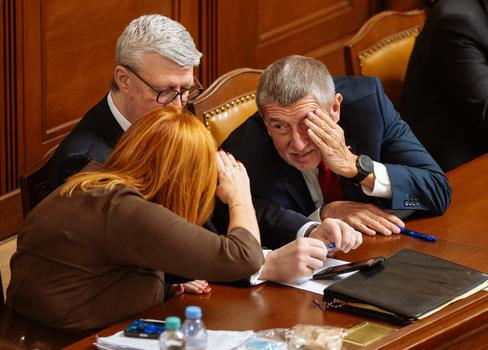Schůze Sněmovny a vyslovení důvěry vládě, Alena Schillerová, Karel Havlíček, Andrej Babiš