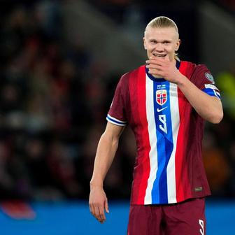 Erling Haaland v dresu norské reprezentace
