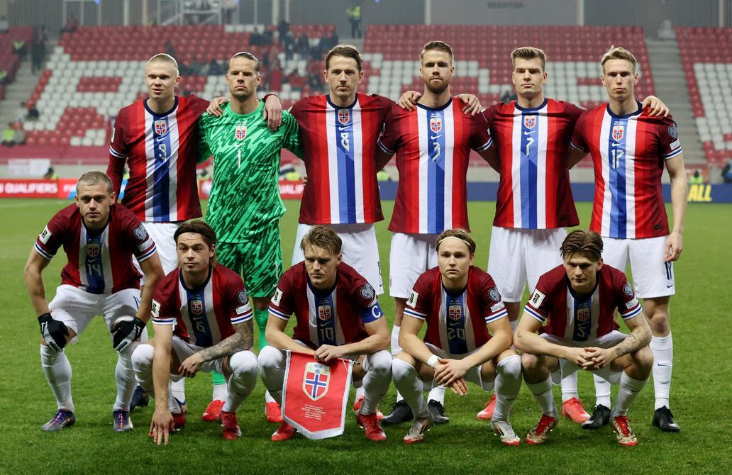 Norové před utkáním kvalifikace MS 2026 proti Izraeli
