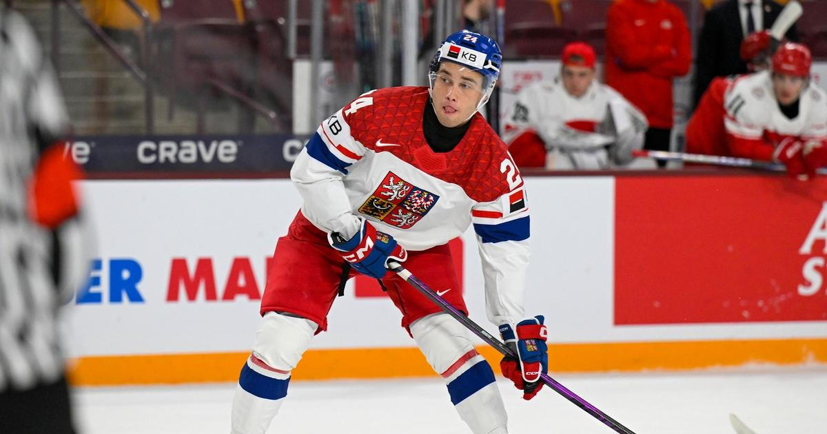 Největší česká naděje odkryla zvláštní rituál s Ronaldem. V testech ohromila týmy NHL