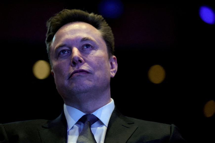 Burzovní debut SpaceX láme rekordy, firma získala o miliardy dolarů více, než čekala