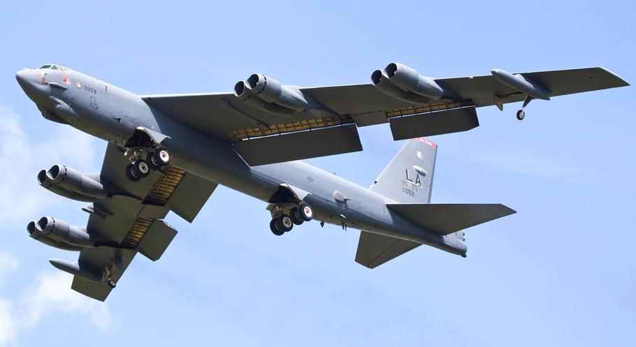 Přestože je jeho konstrukce stará už více než sedm desetiletí, americké letectvo s B-52 stále počítá nejméně do poloviny  tohoto století.