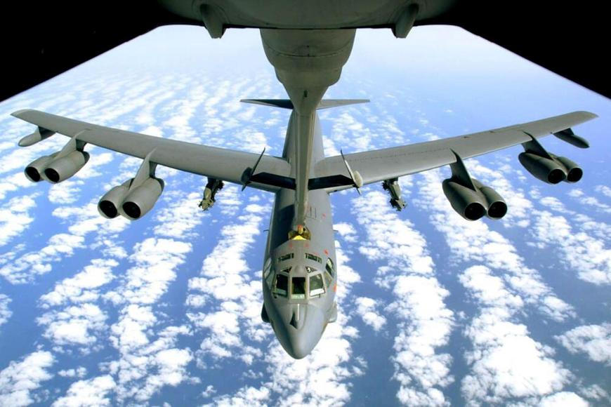 Nad pouští se zvedl černý dým. Havárii ikonického letounu B-52 nikdo nepřežil