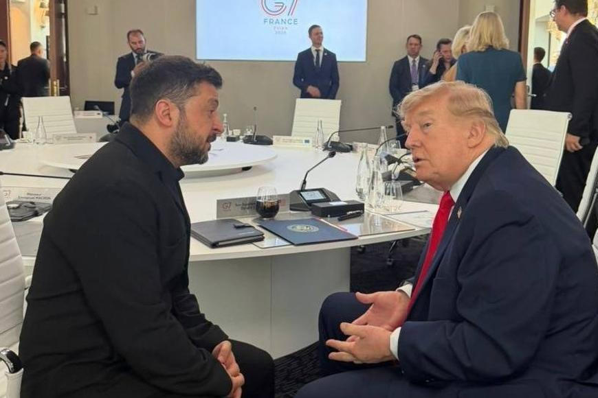 Evropa má nervy. Trump obrací zájem k Ukrajině, už „velmi dobře“ jednal se Zelenským